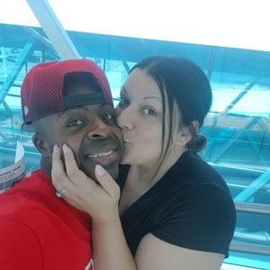 Meet your Posher, Taurence